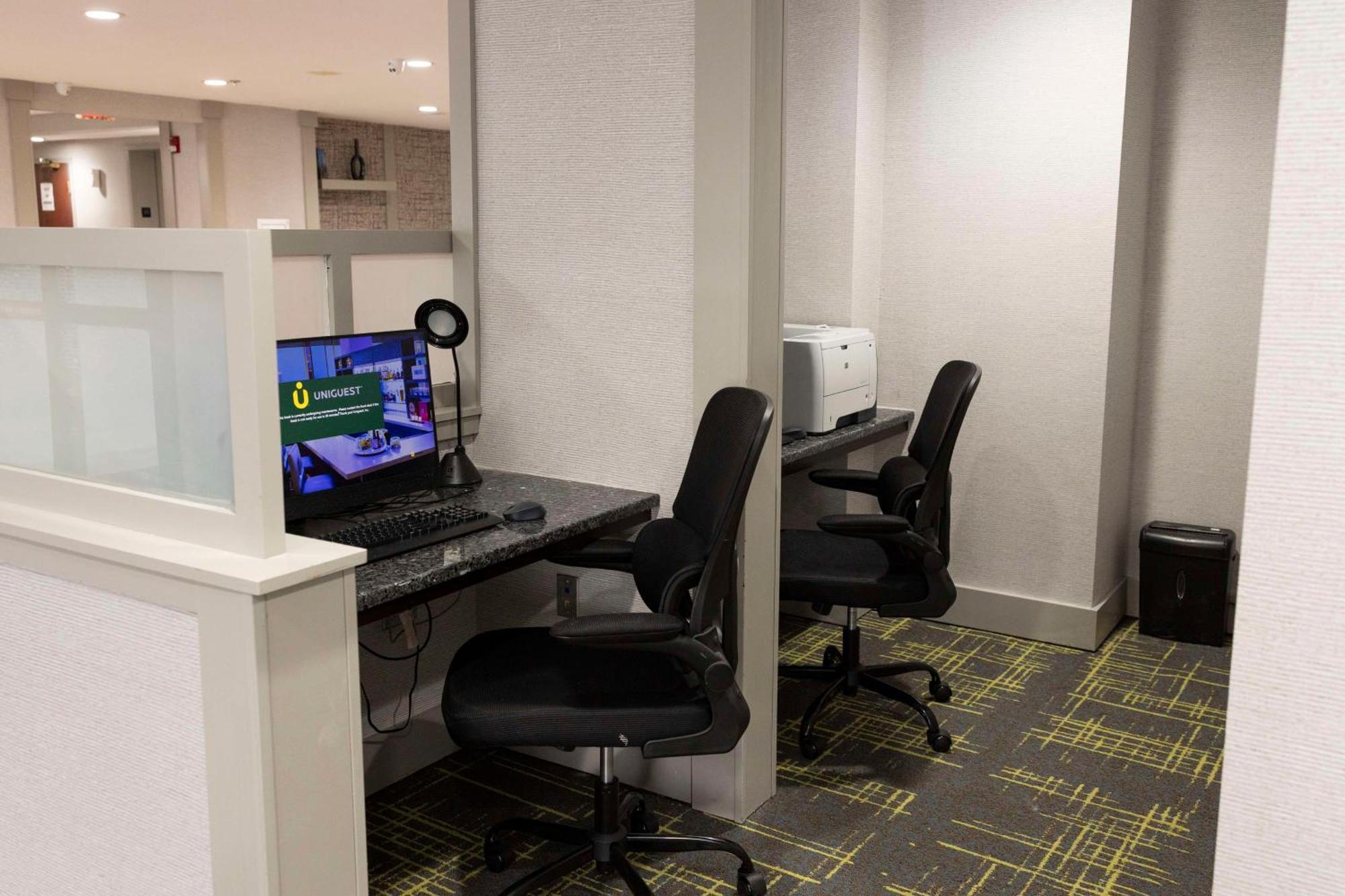 Hampton Inn Kent/Akron Area Екстер'єр фото