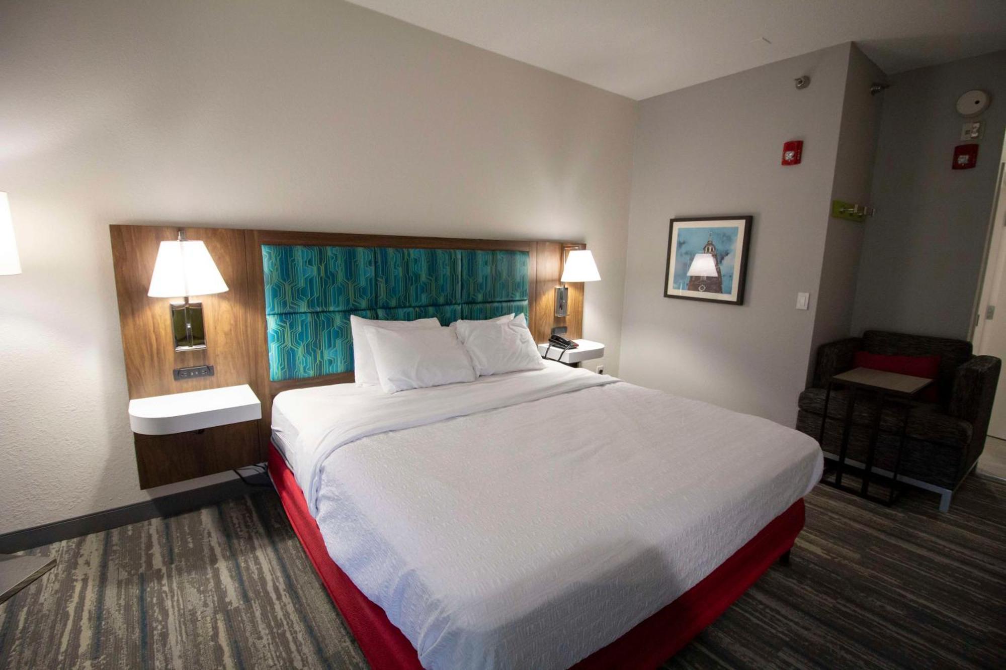 Hampton Inn Kent/Akron Area Екстер'єр фото