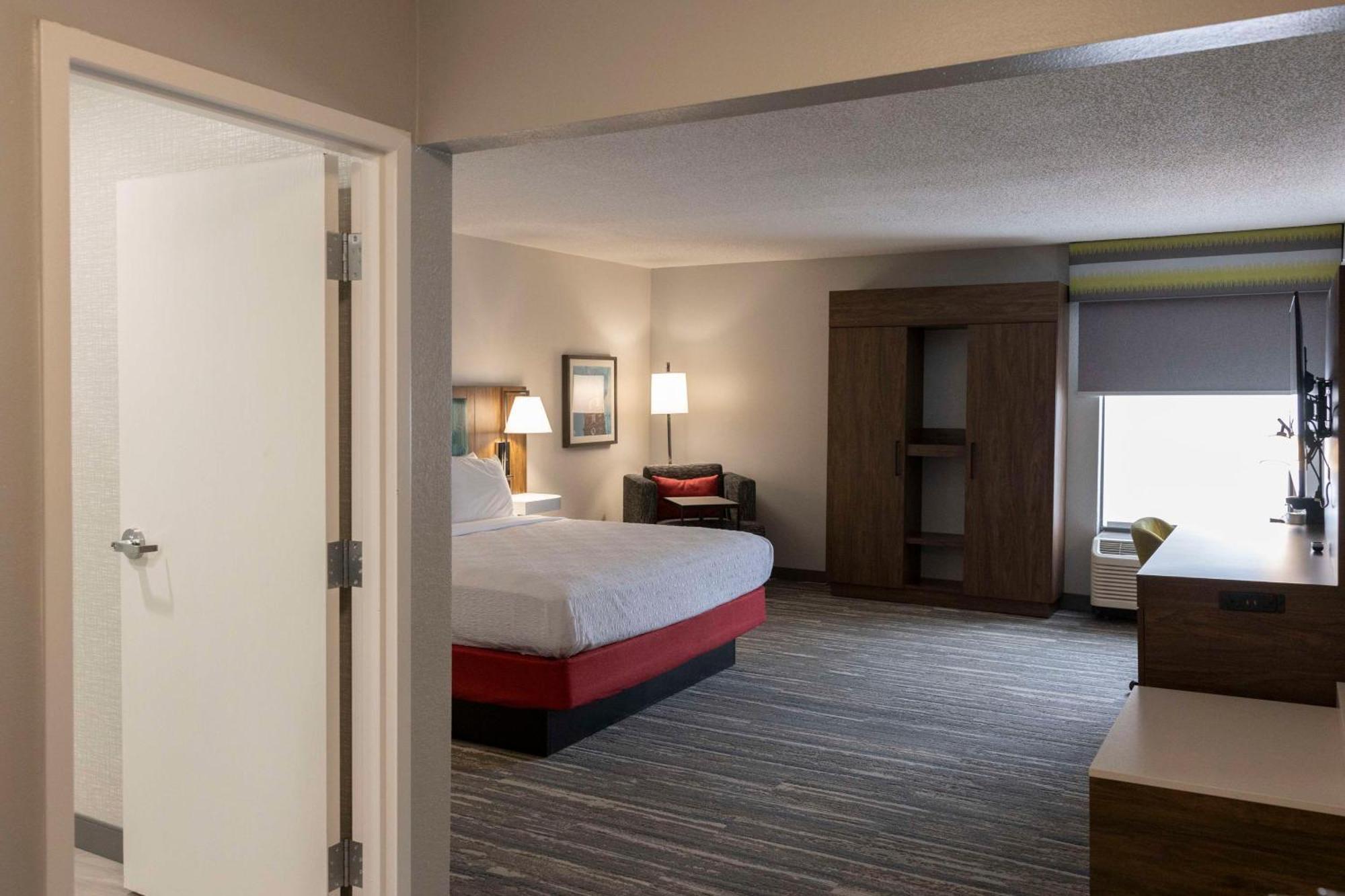 Hampton Inn Kent/Akron Area Екстер'єр фото
