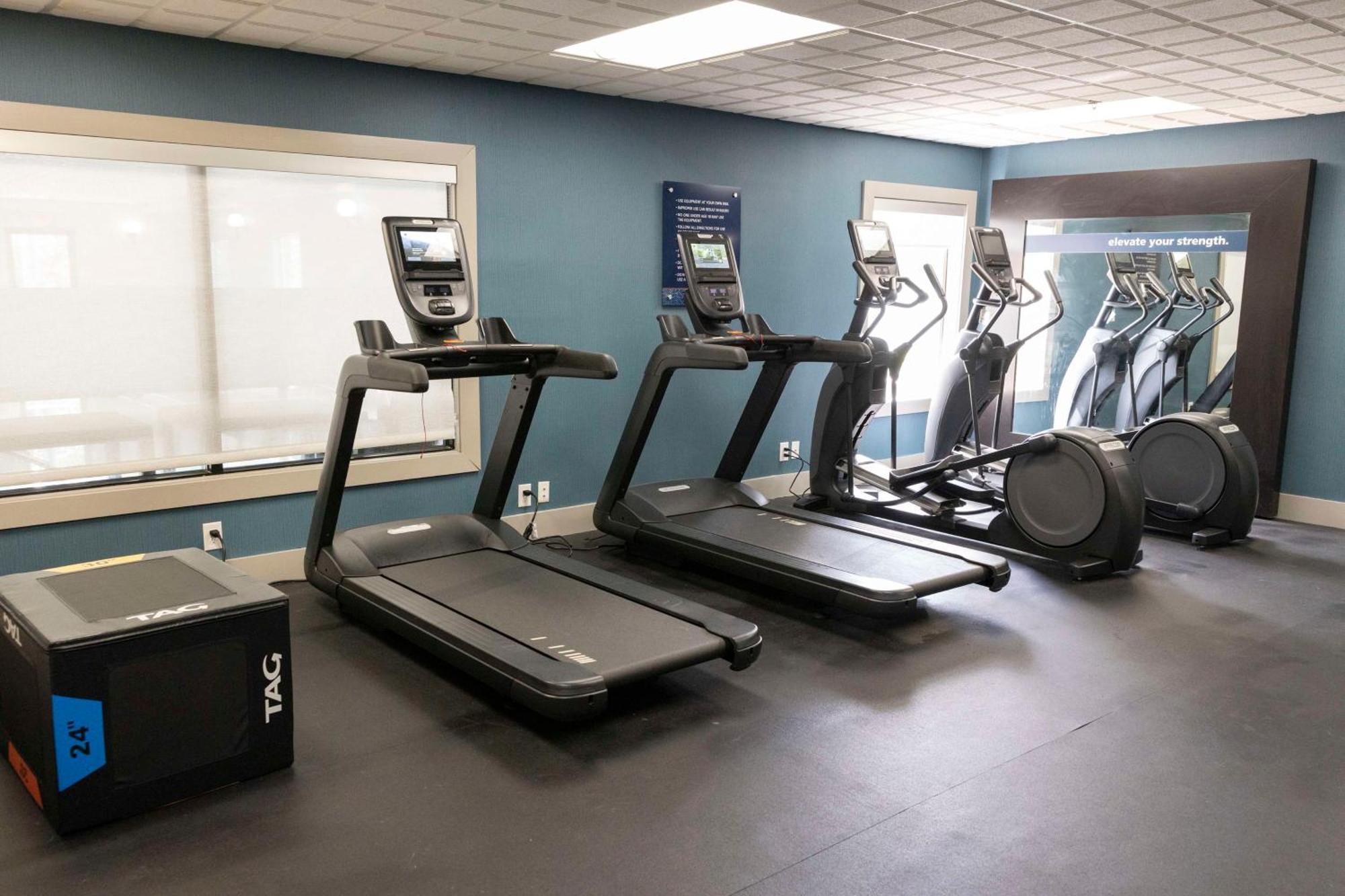 Hampton Inn Kent/Akron Area Екстер'єр фото