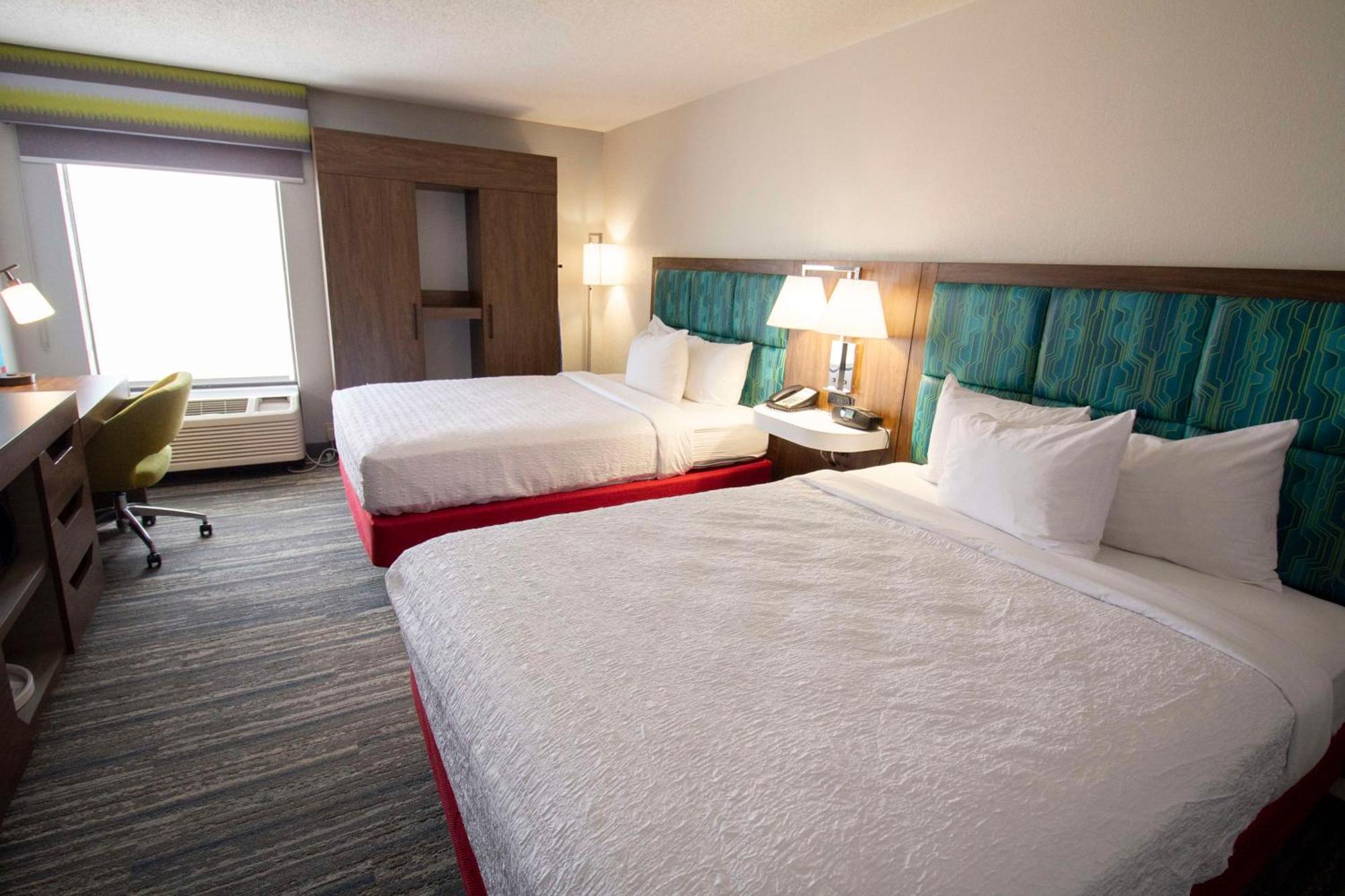 Hampton Inn Kent/Akron Area Екстер'єр фото