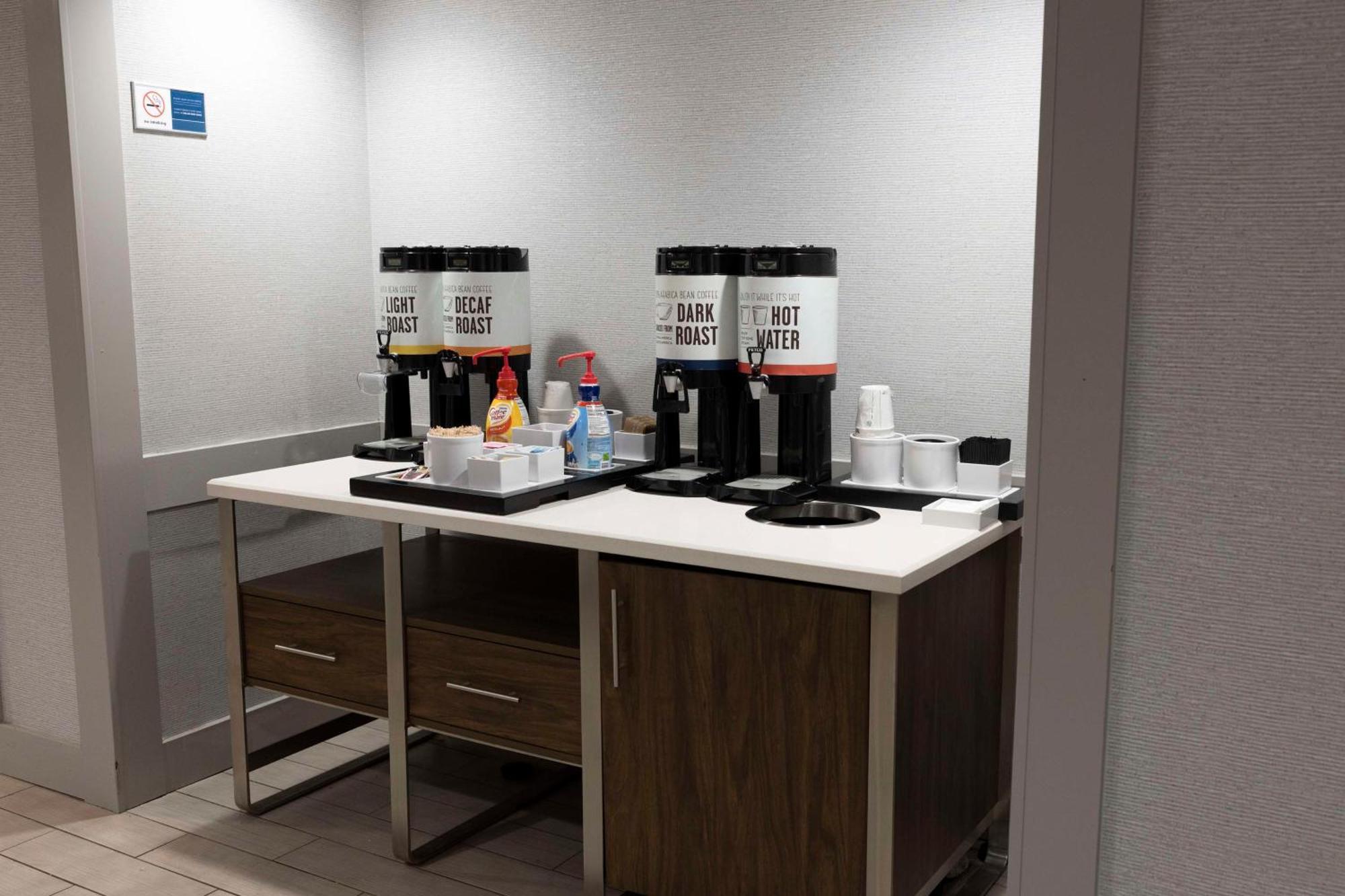 Hampton Inn Kent/Akron Area Екстер'єр фото