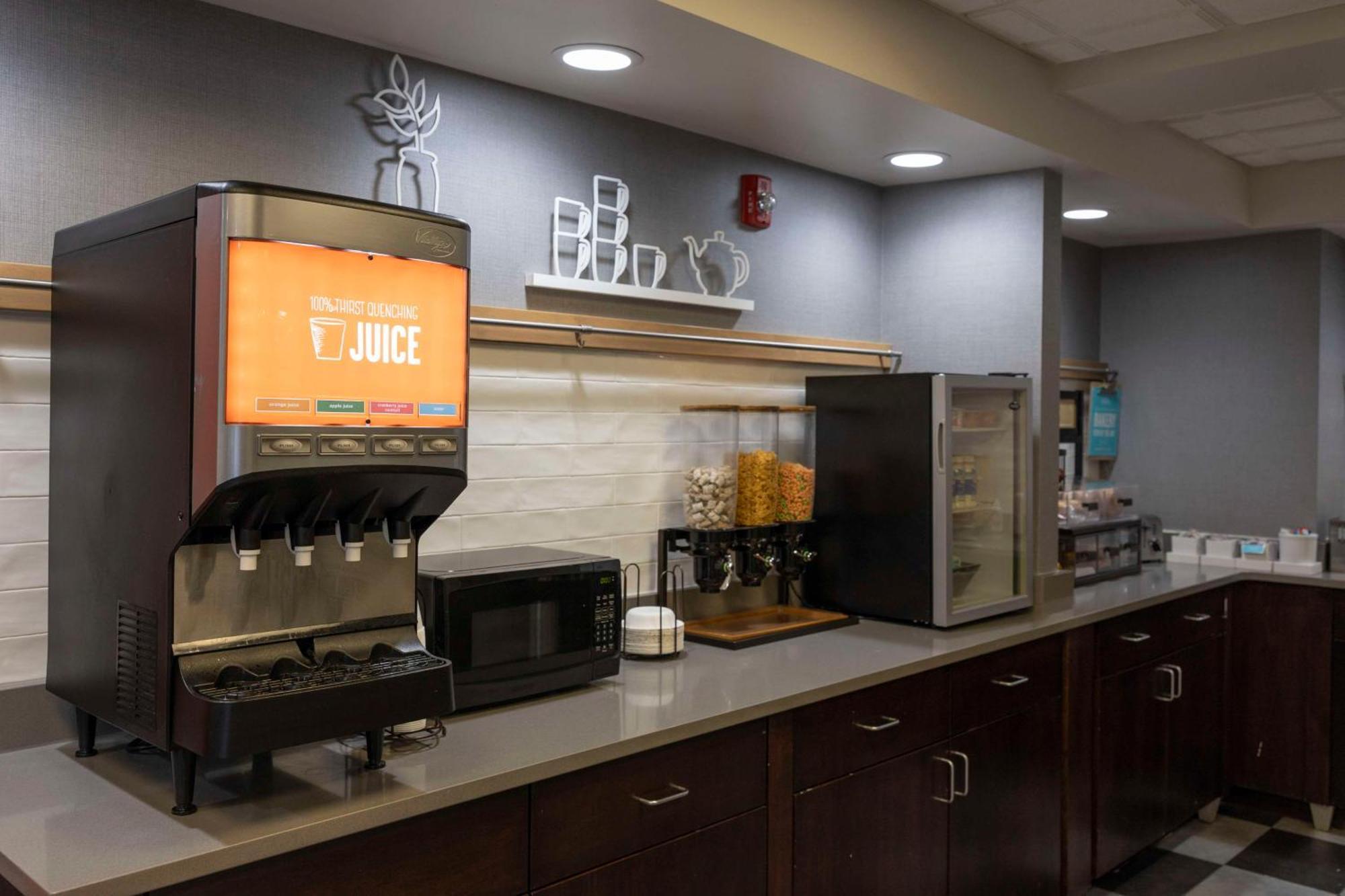 Hampton Inn Kent/Akron Area Екстер'єр фото