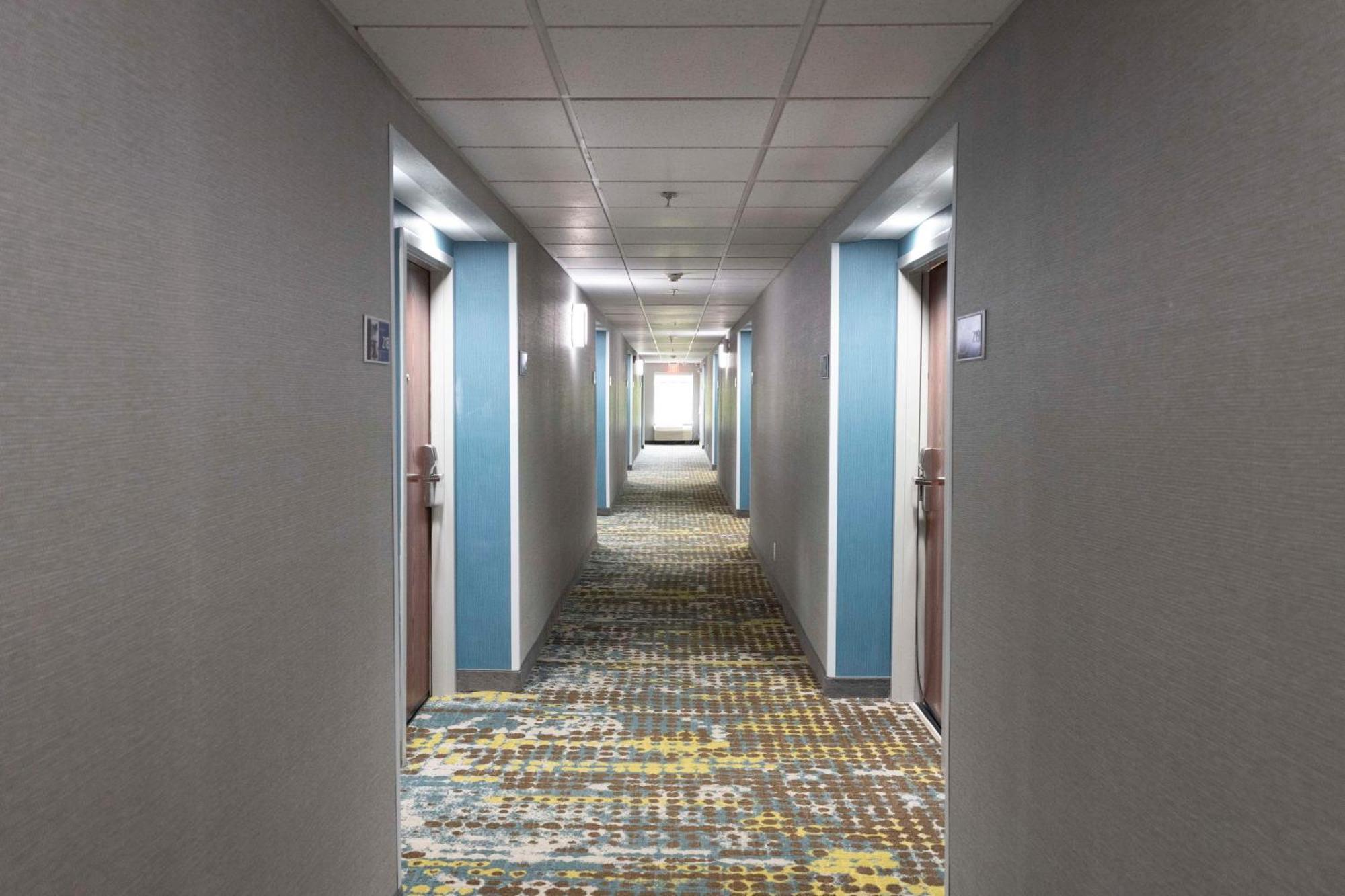 Hampton Inn Kent/Akron Area Екстер'єр фото